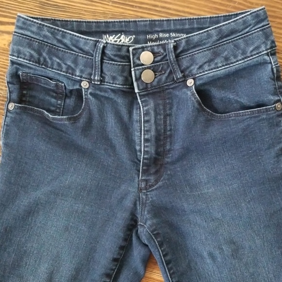 Mossimo Skinny Jeans - Picture 5 of 8